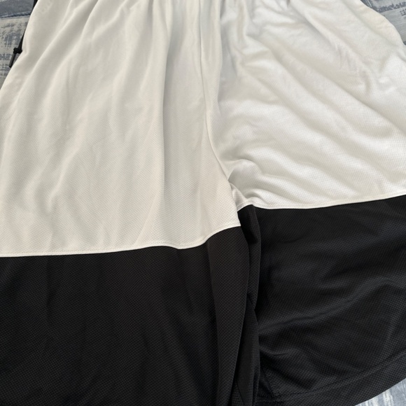 Jordan Shorts 4XL - Picture 5 of 6